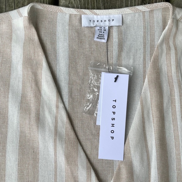 Top: Topshop Women's Boxy Pinstriped Button Down Vest - Picture 10 of 10